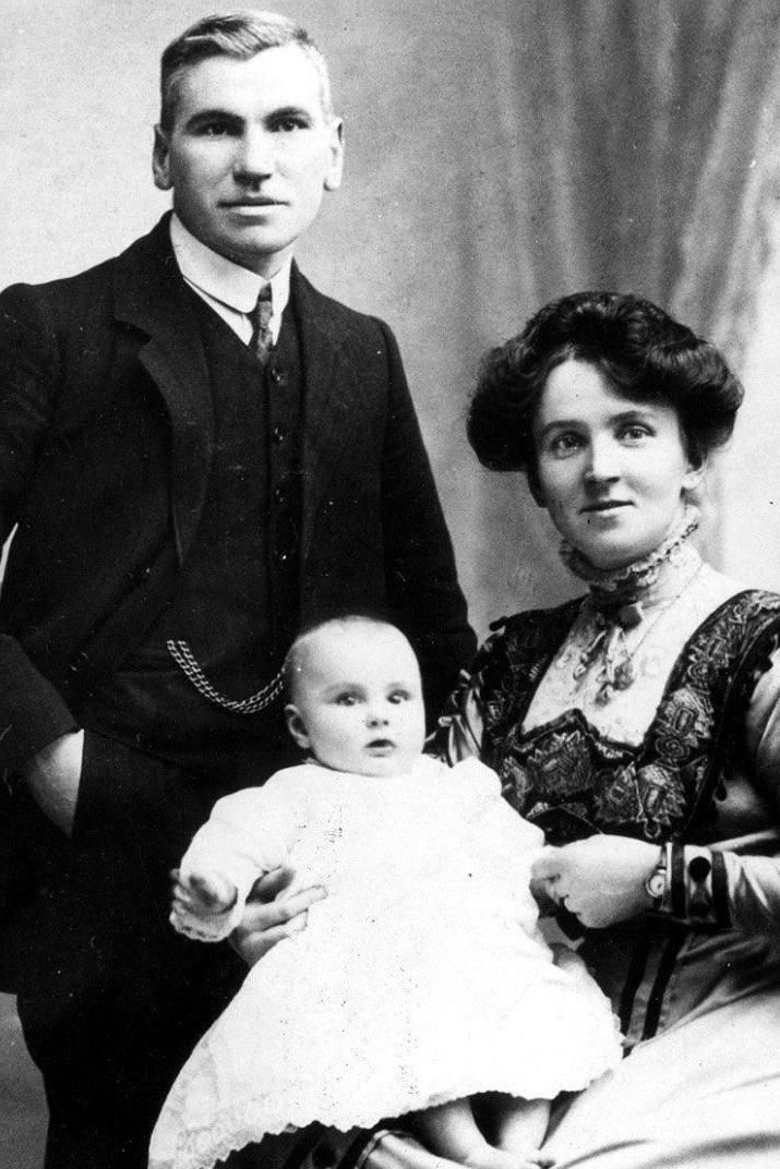 John Maclean, pictured with his wife Agnes and their oldest daughter Jean Wilson