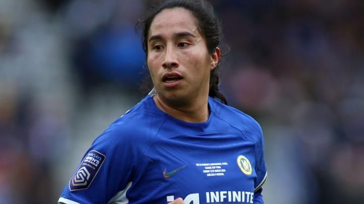 Mayra Ramirez in Chelsea match kit