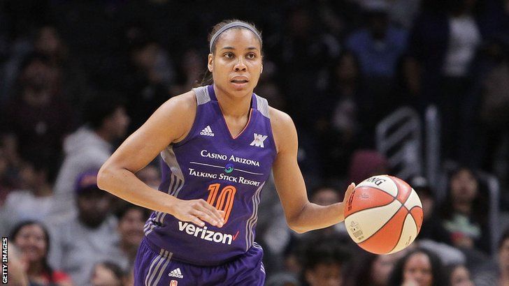 Lindsey Harding in action for WNBA team Phoenix Mercury in 2016