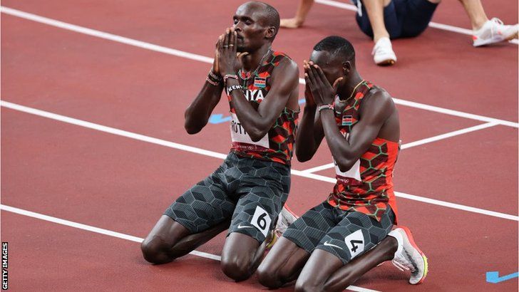 Kenyans Emmanuel Korir (right) and Ferguson Rotich celebrate finishing first and second in the men's 800m final at the Tokyo Olmypics