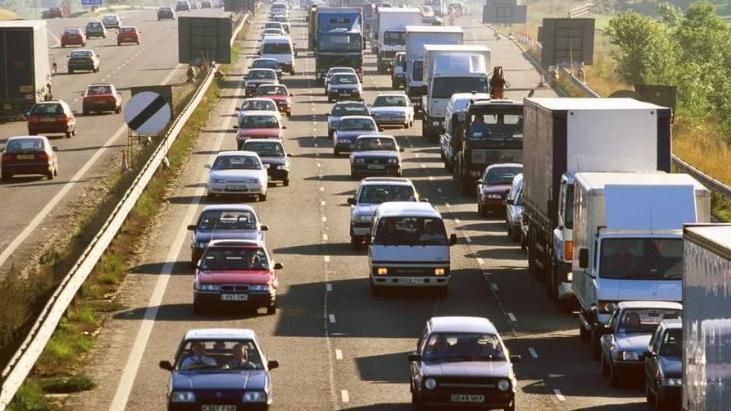 Vehicles on fast road