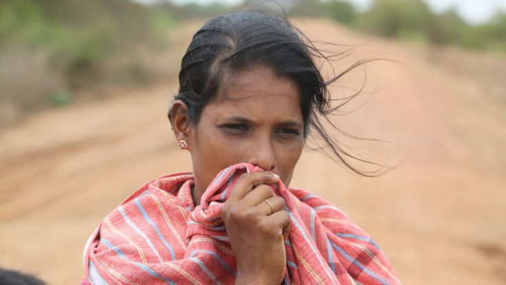 இலங்கை பெண்