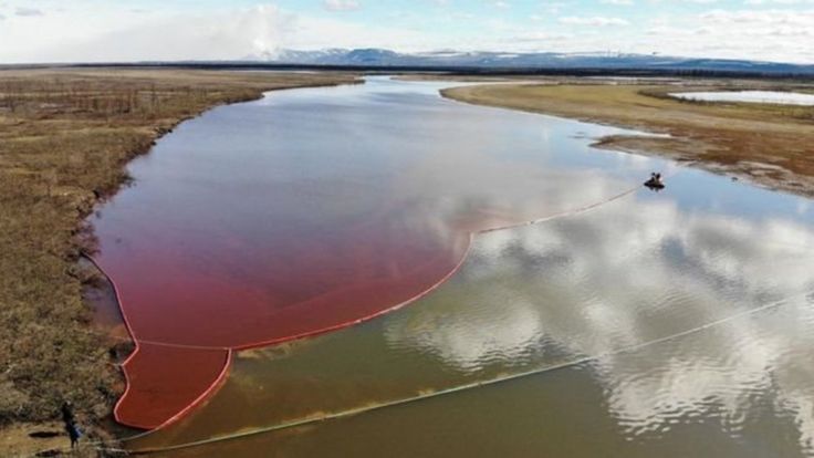 ஆர்டிக் பகுதியில் கசிந்த 20,000 டன் எண்ணெய்