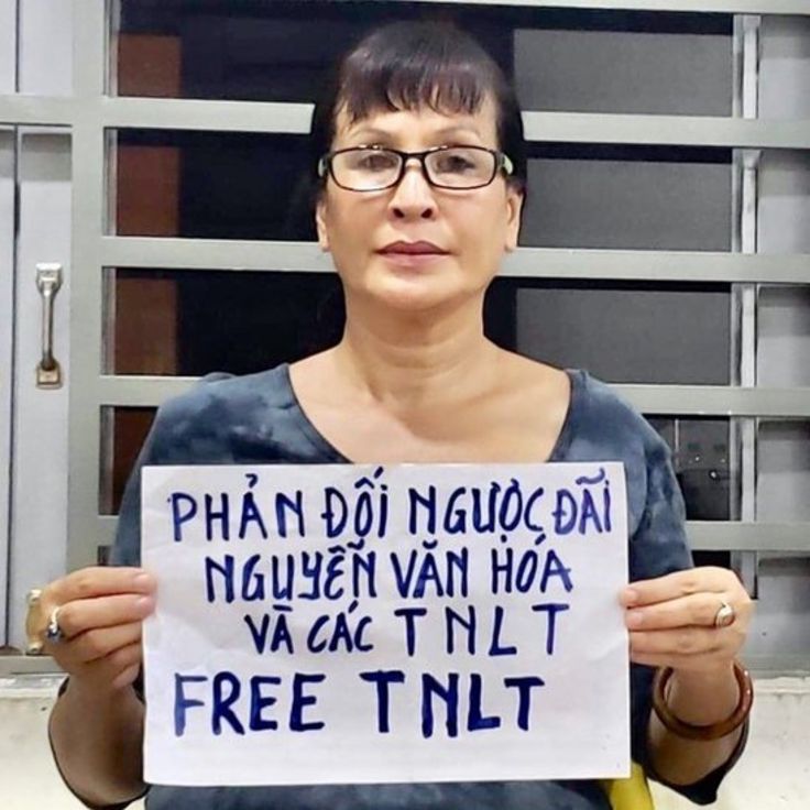 Nhà báo Sương Quỳnh