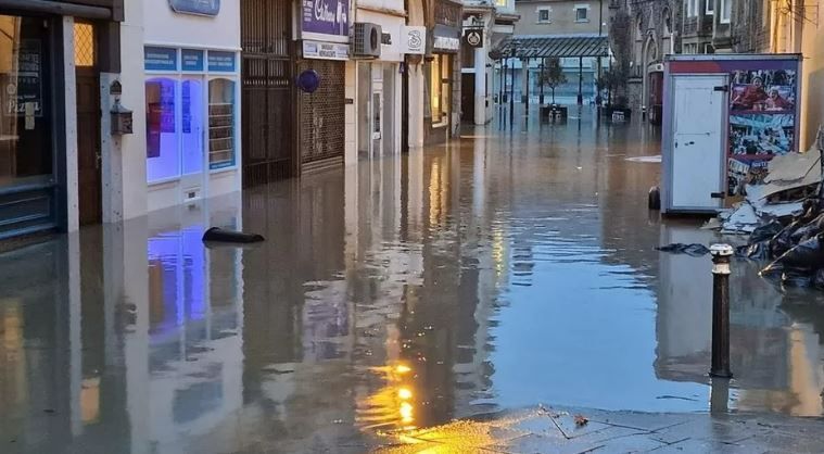 Flooded shopping centre