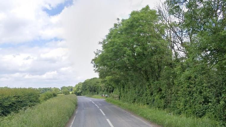 A Google Street View of the B4022 near Enstone Aerodrome