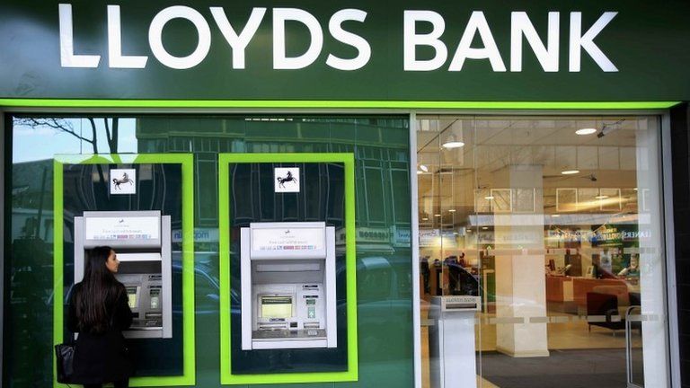 Lloyds Bank exterior