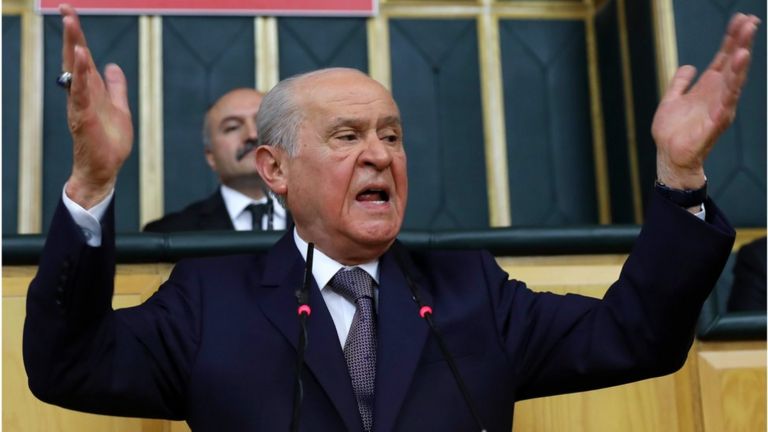 Devlet Bahçeli: Türk gençliğine ateizmin bir önceki istasyonu olan deizm karası çalanlar, yüzleri varsa utansınlar