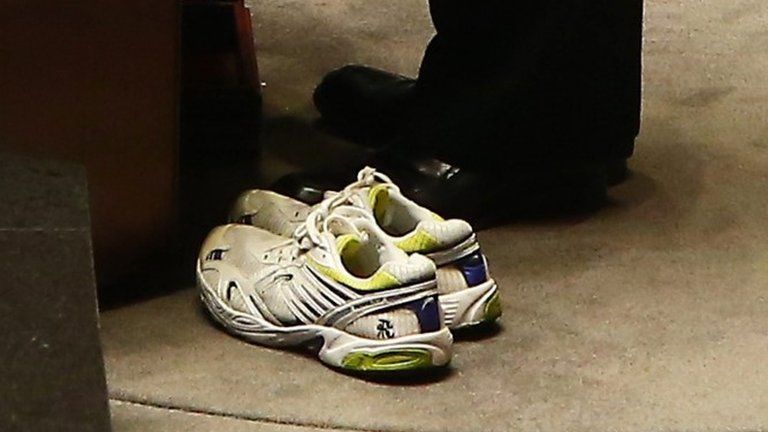 An extra pair of shoes stands ready for the Member of the National Assembly Lee Jong-Kul, floor leader of the main opposition Minjoo party, during his speech at the National Assembly in Seoul, South Korea, 02 March 2016.