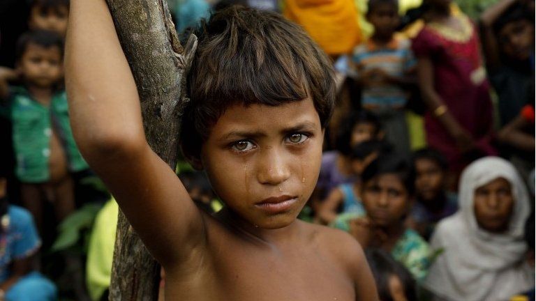 Rohingya refugee girl