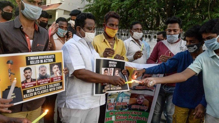 Members of youth organisations in Hyderabad play tribute to soldiers killed in action - 17 June