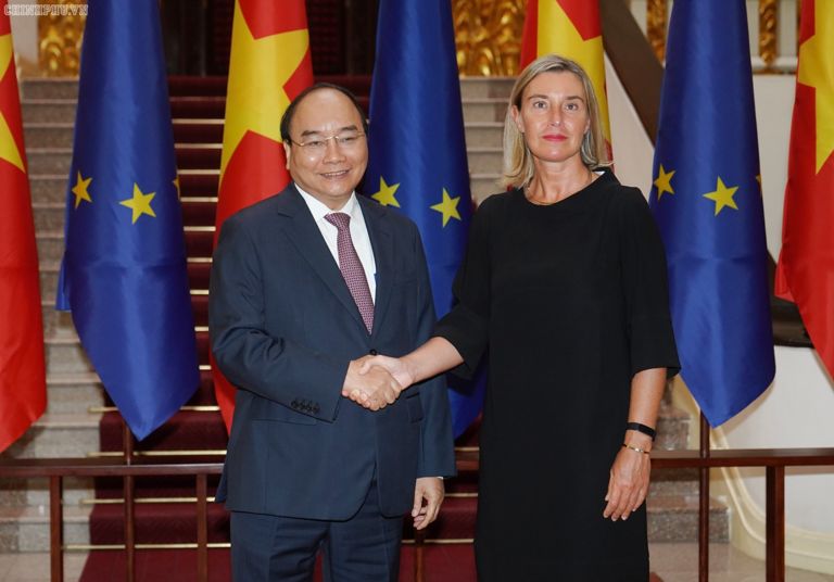 Trong chuyến thăm của Phó Chủ tịch Ủy ban châu Âu Federica Mogherini đến VN, hai bên muốn sớm ký Hiệp định hợp tác trong lĩnh vực quốc phòng, an ninh (FPA).