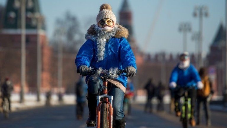 Mass cycling event in Moscow, 8 January 2017