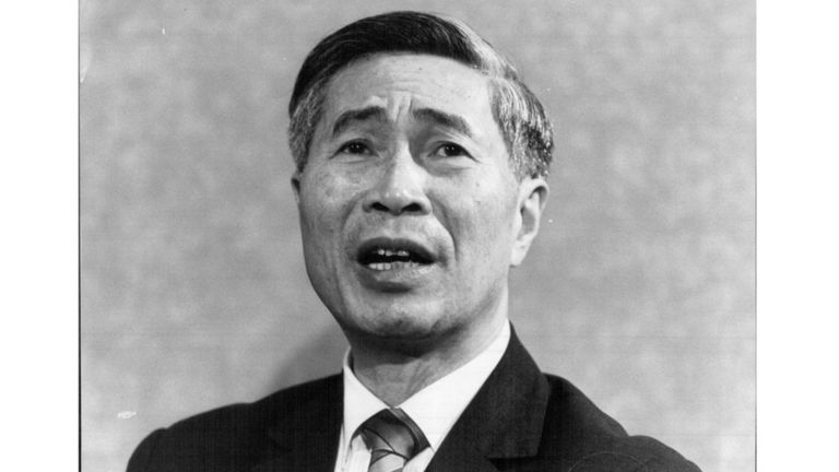 Bộ trưởng ngoại giao Việt Nam Nguyễn Cơ Thạch năm 1984