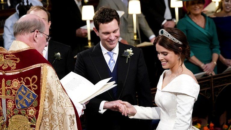 Princess Eugenie marries Prince Andrew
