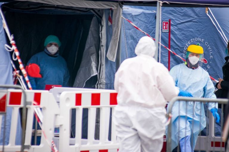 Médicos en un hospital de Padua, Italia, el 11 de marzo de 2020.