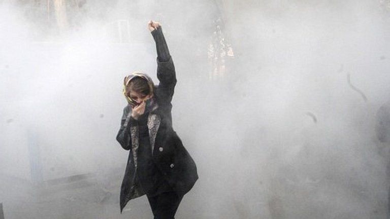 Protester in Tehran (30/12/17)