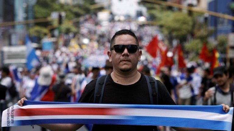 Costa Ricans marching in solidarity with Nicaraguan refugees (25/08/18)