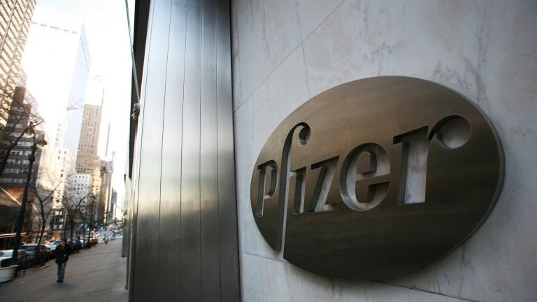 Pfizer's world headquarters in New York, 25 January 2009 file photo