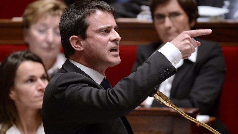 French Interior Minister Manuel Valls points his finger in the National Assembly, 13 December
