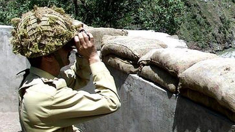 Pakistani soldier at Line of Control observation post (archive picture)