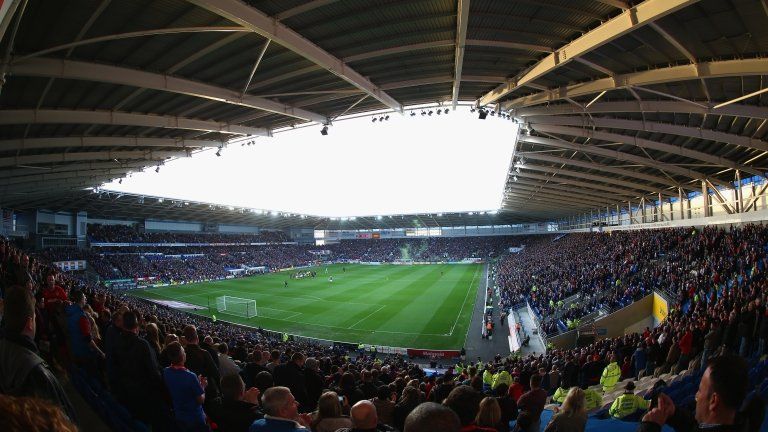 Stadiwm Dinas Caerdydd