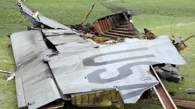 Debris of crashed US plane