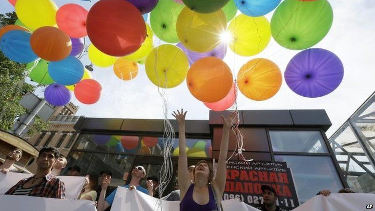Gay rights activists stage an event in Kiev to protest against homophobia, 18 May 2013