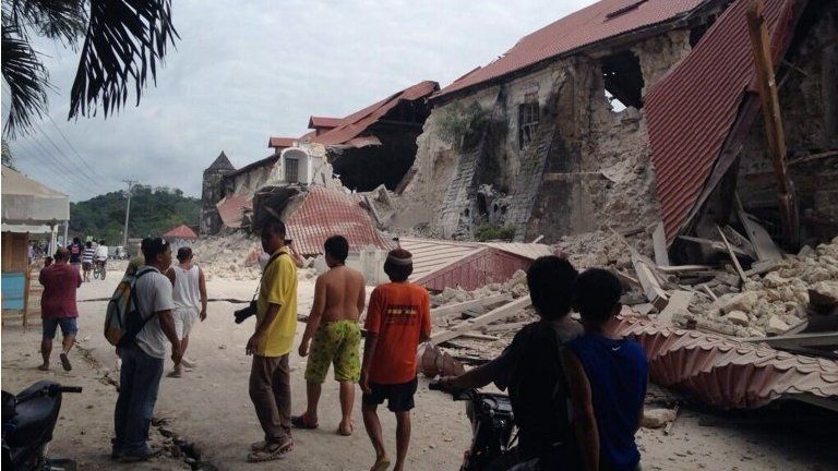 Damaged church in Bohol, Philippines (15 Oct 2013)