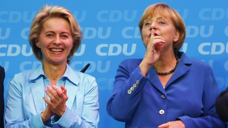German Labour Minister Ursula von der Leyen (L) and German Chancellor and leader of the Christian Democratic Union (CDU)