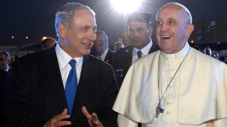 Pope Francis speaks with Israeli Prime Minister Benjamin Netanyahu