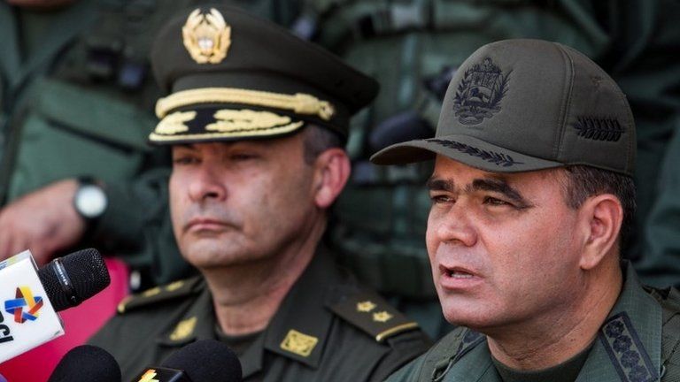 Commander in chief of the Bolivarian National Armed Forces of Venezuela, Vladimir Padrino (R), and general director of Colombian Fiscal and Customs Police, brigadier-general Gustavo Moreno Maldonado