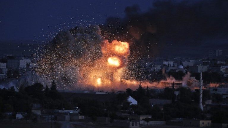Explosion in Kobane on evening of 20 October