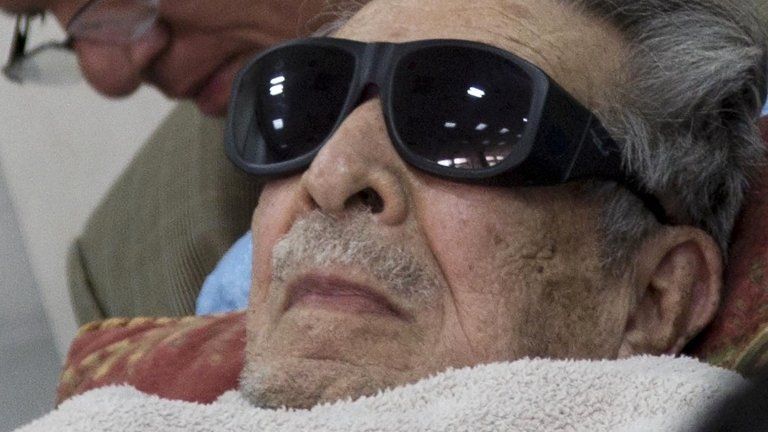 Former Guatemalan President Efrain Rios Montt arrives at court in a stretcher Guatemala City, 5 January 2015