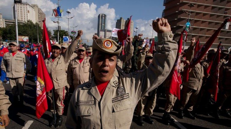 Venezuelan soldiers in anti-US march, 15 Dec 14