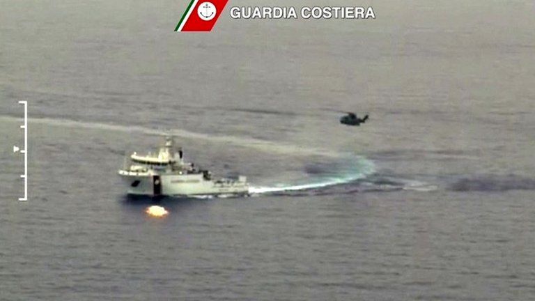 Italian coastguard rescue operation, 19 April