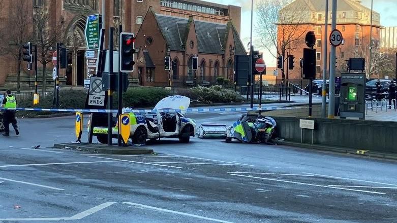 Two Officers Hurt In Crash With Taxi In Birmingham - BBC News