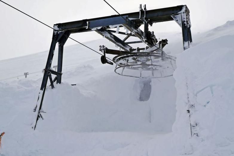 Buried ski lift in 2014