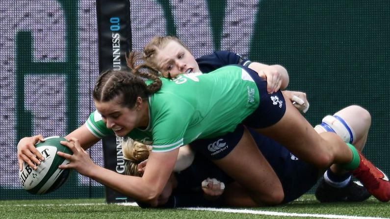 Katie Corrigan scores a try for Ireland