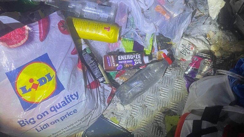 Bags of rubbish left in a Ben Nevis night shelter