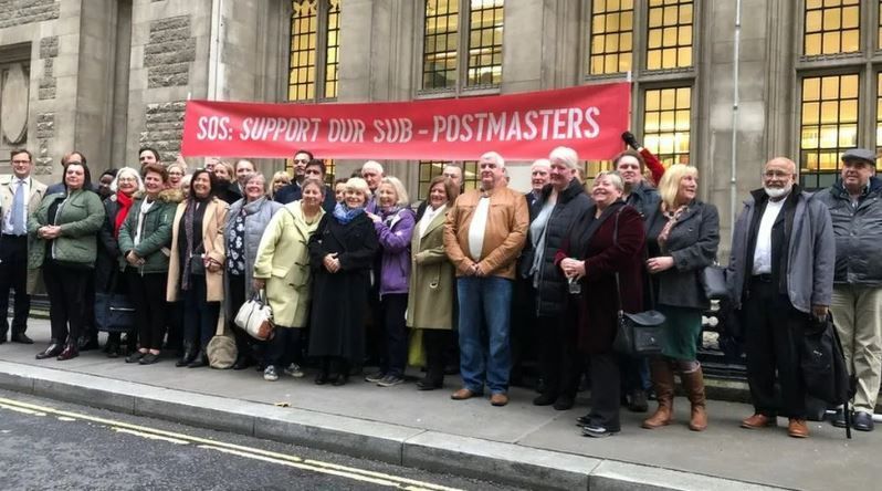 Postmasters and mistresses staging a protest