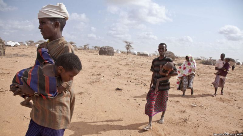 dentro-de-un-campo-de-refugiados-por-la-hambruna-en-somalia-bbc-news