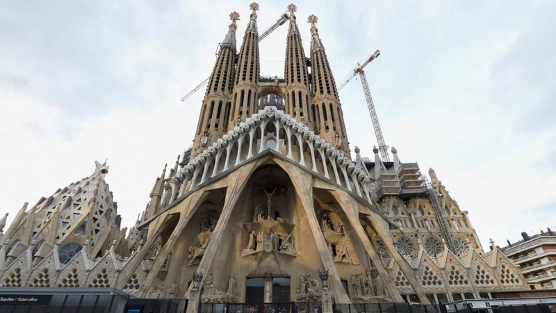 Barcelona's Sagrada Familia Gets Permit After 137 Years - BBC News