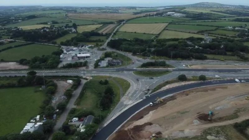 Closure of A30 in Cornwall going ahead at weekend - BBC News