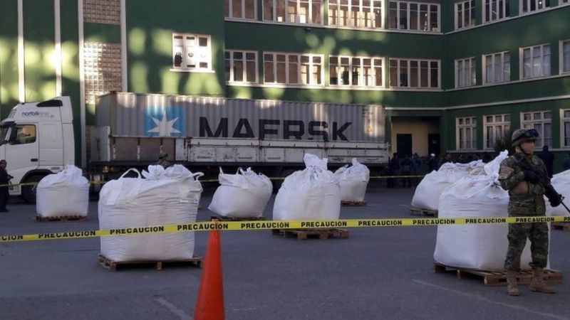 Bolivia Drugs: Police Seize Huge Cocaine Consignment - BBC News