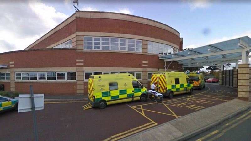 Worcestershire Royal Hospital's ambulance wait 'catastrophe' - BBC News