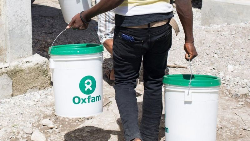 Oxfam criticised over Haiti sex claims - BBC News