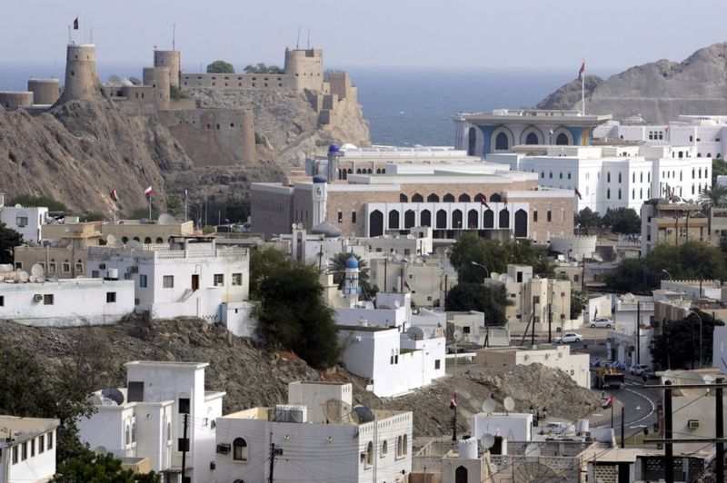 عمان حدود چهار و نیم میلیون جمعیت دارد و در نیم قرن گذشته توانسته از رشد و توسعه پایداری برخوردار شود
