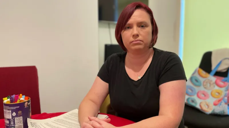 Mum 'forced' to go private over hysterectomy wait