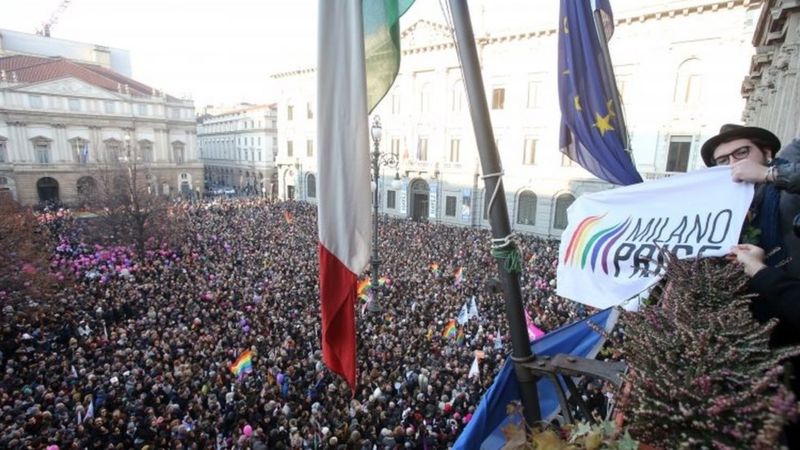 Italy same-sex marriage: Rallies held across country - BBC News